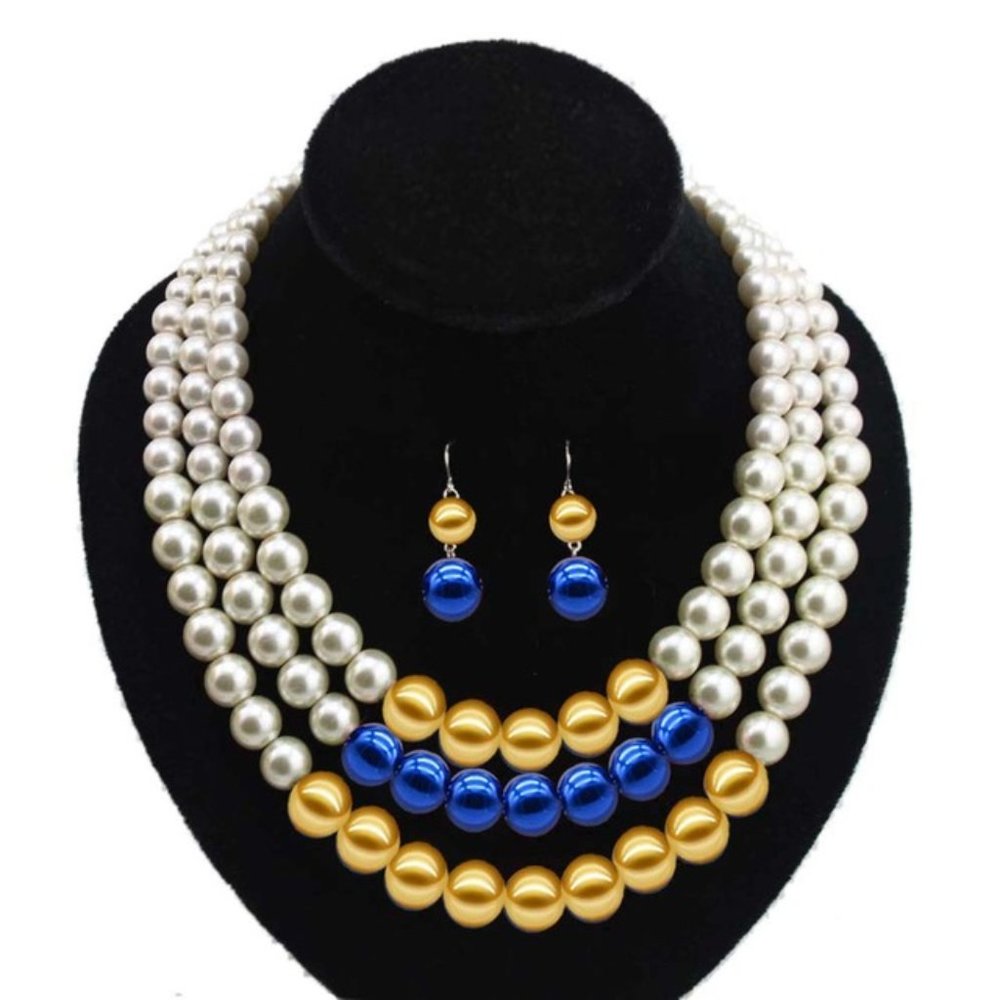 Sigma Gamma Rho Pearl Necklace & Earring Set